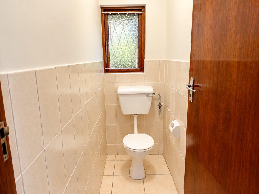 To Let 2 Bedroom Property for Rent in Beacon Bay Eastern Cape